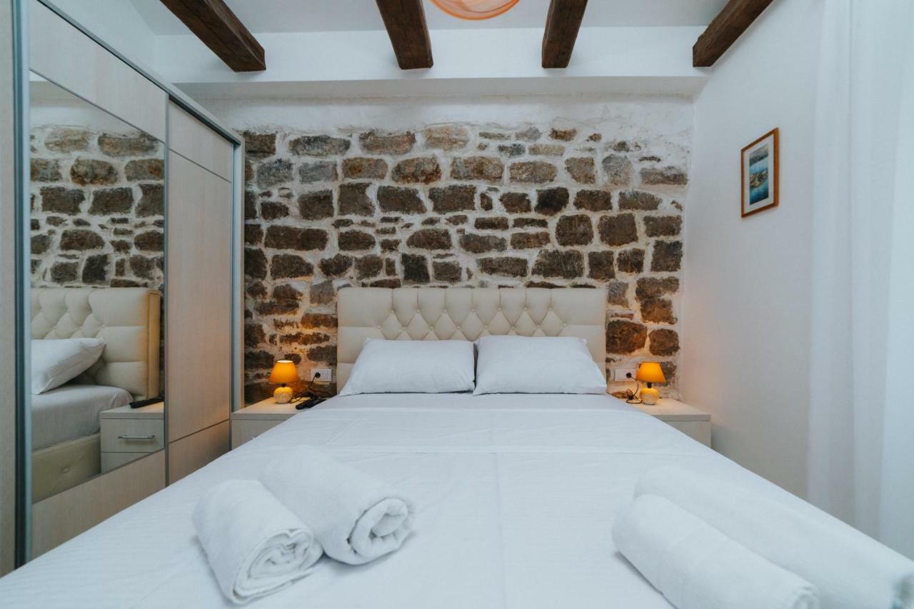 Trifunovic Old Town Apartment